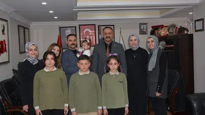 İliç’te 23 Nisan coşkusu: Başkan Elçi koltuğunu geleceğin mimarlarına emanet etti