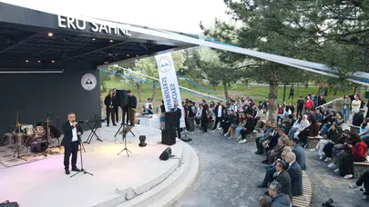 Kampüs hayatına dev yatırım: ERÜ Sahne kapılarını müzikle açtı