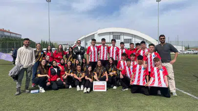 Kriketin yükselen yıldızı Kütahya: Pazarlar Spor Lisesi Türkiye finallerine adını yazdırdı