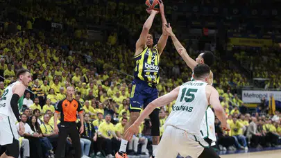 Sarı Lacivertli devden Avrupa'da gövde gösterisi: Zalgiris Kaunas'a Ülker'de geçit yok