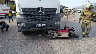 Hatay'da acı son: Motosikletli sürücü kamyonun altında can verdi