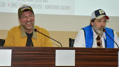 Sahne tozunu kampüse taşıdılar: Hakan Bilgin ve Yosi Mizrahi gençlerle hayatın şifrelerini çözdü