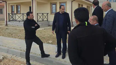Deprem bölgesinde hummalı çalışma: Harmanlı’da yeni yaşam alanları yükseliyor