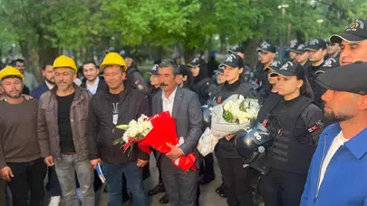 Madencilerin Ankara'daki eylemi çiçeklerle bitti: Bakan Çiftçi'den birlik ve beraberlik mesajı