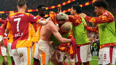 RAMS Park'ta dev derbi Galatasaray'ın: Fenerbahçe 10 kişi kaldığı maçta sahadan boynu bükük ayrıldı
