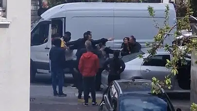 Trafikte dehşet anları: Yol verme kavgası kameralara böyle yansıdı