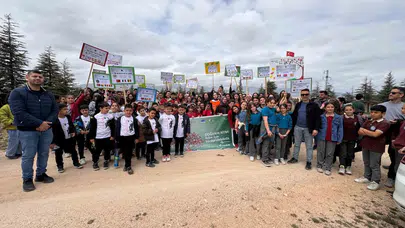 Geleceğe nefes oldular: Niğde’de 230 öğrenci 'Yeşil Vatan' için bir araya geldi