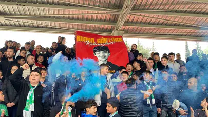 Sahalarda hüzünlü veda: Küçük Adnan unutulmadı, tribünler gözyaşlarına boğuldu