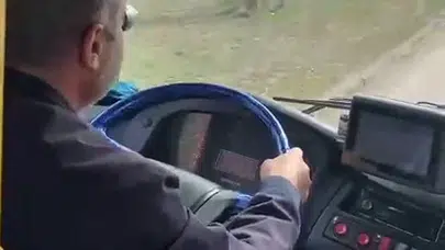 Sınav stresi yaşayan öğrenciye şoförden hayat kurtaran dokunuş: Zamanla yarışıp yetişmesini sağladı