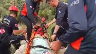 Zirve tutkusu kabusa dönüştü: Dağlık alanda mahsur kalan dağcıyı ekipler kurtardı