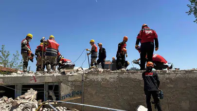Uşak'ta senaryo gerçeğe dönüştü: 5.5'lik deprem alarmı ekipleri harekete geçirdi