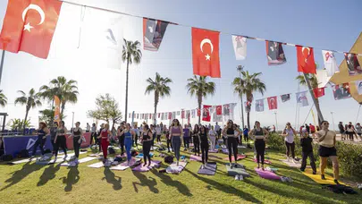 Mersin sahili sporla şenlendi: 7’den 77’ye herkes hareketin tadını çıkardı