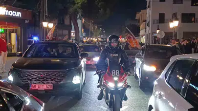 Derbi zaferi Tekirdağ'ı ayağa kaldırdı: Sarı-kırmızılı taraftarlar şampiyonluk provası yaptı