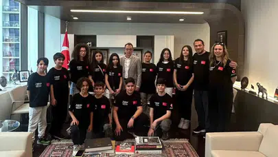 Salihli’nin genç mucitleri Amerika’da: Sardes’in tarihsel mirasını Miami’ye taşıdılar