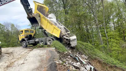 Düzce’de toprak hareketlendi: Yenitepe Köyü’nde heyelan alarmı sonrası ekipler seferber oldu