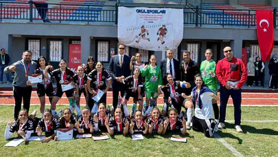 Genç kramponların büyük heyecanı: Okul sporlarında şampiyonlar belli oldu
