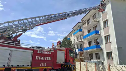 Ölümün kıyısından döndü: Çatıdaki çaresiz kuşun imdadına itfaiye yetişti