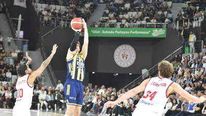 Zirve takibini bırakmadı: Fenerbahçe, Manisa deplasmanında hata yapmadı
