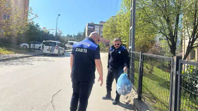 Otobüs şoförü kuralları hiçe saydı: Yol ortasında indirdi, çöpünü sokağa bıraktı