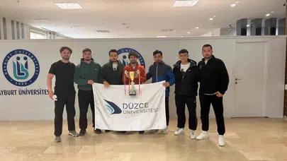 Düzce Üniversitesi’nden Bayburt’ta gövde gösterisi: Türkiye şampiyonluğunu kimseye bırakmadılar