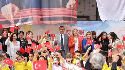 Denizli’de çocukların bayram coşkusu: Başkan Çavuşoğlu’ndan yeni kreş müjdesi geldi
