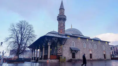 Erzurum’un manevi iklimi binlerce görevliyle korunuyor: 200 bini aşkın gence ulaşıldı