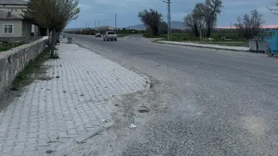 Karapınar'da feci kaza: Motosiklet ve yaya çarpıştı, iki kişi hastanelik oldu
