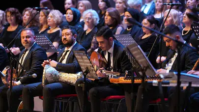 Sanat Güneşi Denizli'de yeniden doğdu: Zeki Müren 30. yılında unutulmadı