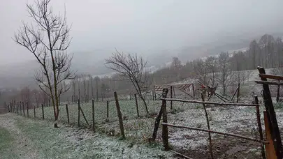 Sakarya’da kışın ilk sinyalleri: Yüksek kesimler kartpostallık manzaraya kavuştu