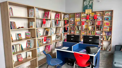 Kalemleri ellerinden düşürmediler, bu kez çocuklar için seferber oldular: Gazetecilerin kurduğu kütüphane kapılarını açtı