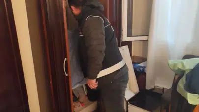 Polis baskınında pes dedirten saklanma yöntemi: Dolabın içinde çarşafa sarılı bulundu