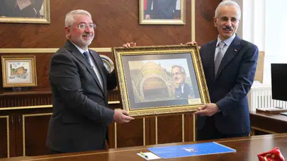 Ulaştırma Bakanı Uraloğlu Çorum’da: Kırdilim Tünelleri için geldi, şehri karış karış gezdi