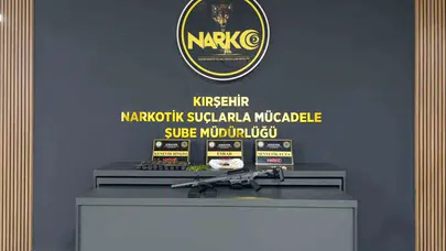 Kırşehir’de zehir tacirlerine geçit yok: Evinden adeta cephanelik çıktı