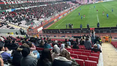 Tribünlerin coşkusu çocukların yüzünü güldürdü: Bozüyük’te unutulmaz bir gün