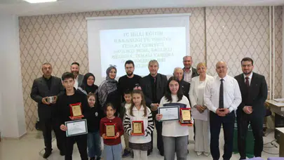 Kütahya’da sanatla gelen farkındalık: Genç yetenekler ödüllerini aldı