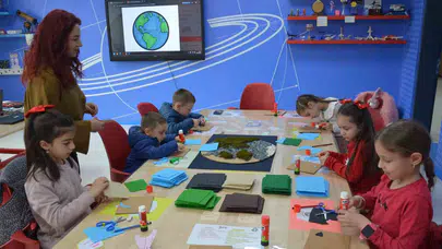 23 Nisan’da sınıflardan laboratuvarlara taşındılar: Geleceğin bilim insanları Demirci’de yetişiyor