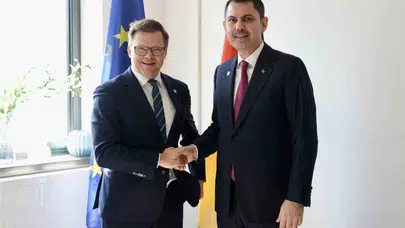 Berlin'de kritik diplomasi trafiği: Bakan Kurum COP31 yol haritasını dünya liderleriyle paylaştı