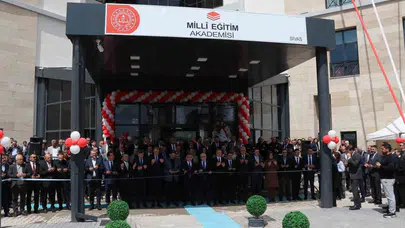 Eğitimde yeni dönem: Sivas’ta 656 öğretmen adayı geleceğe hazırlanıyor