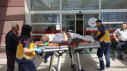 Adıyaman’da korku dolu anlar: Sepetli motosikletten düşen yolcuyu kurtarmak isterken kaza yaptılar
