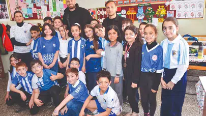 Erzurumsporlu yıldızlardan minik taraftarlara vefa ziyareti: Sözlerini tuttular