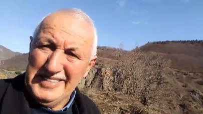 Sivas’ın dağlarında huzurlu komşuluk: Köyün maskotu olan yaban keçileri kameraya böyle yansıdı