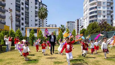 Mezitli’de gökyüzü çocukların neşesiyle renklendi: Başkan Tuncer uçurtma şenliğinde