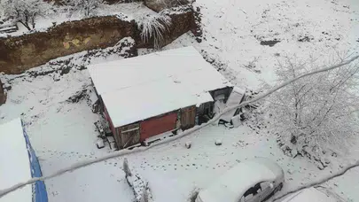 Baharın müjdecisi beklenirken kış geri döndü: Demirözü’nde nisan ayında kar sürprizi