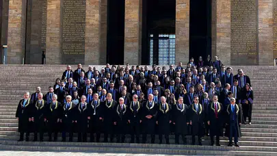 AYM'den Anıtkabir'de 64. yıl mesajı: Hukukun üstünlüğü vurgusu