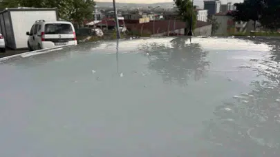 Kahramanmaraş’ta aniden bastıran dolu yağışı: Vatandaşlar neye uğradığını şaşırdı