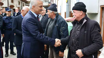Düzce'nin nabzını sahada tutuyor: Vali Makas'tan Akçakoca esnafına yakın markaj