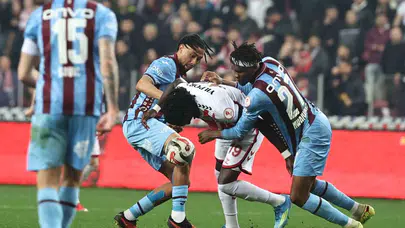 Ziraat Türkiye Kupası’nda nefes kesen düello: Trabzonspor penaltılarla yarı final biletini kaptı