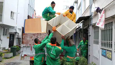 Mahalleli rahat bir nefes aldı: Osmangazi'de çöp eve belediye müdahalesi