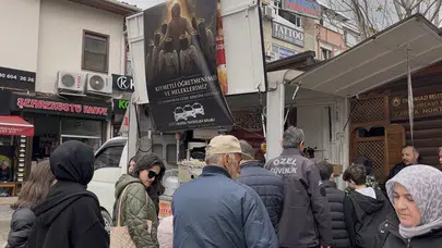 Bursa'da taksicilerden anlamlı vefa: Kahraman öğretmen ve öğrencileri lokma hayrıyla andılar