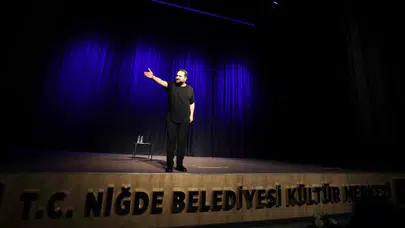 Niğde'de sanat rüzgarı dindi: Dokuz günlük tiyatro maratonu ayakta alkışlandı
